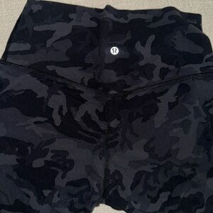 Black camo capri style lulu pants. They are the align buttery soft leggings